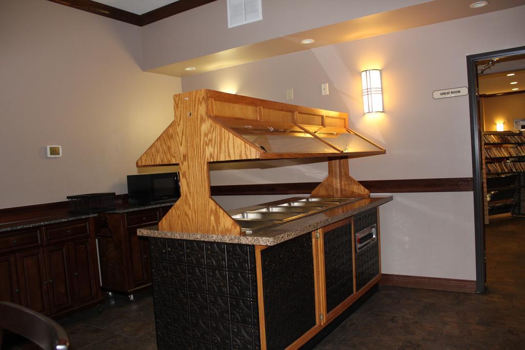 Bell'S Extended Stay And Suites Saint Robert Luaran gambar