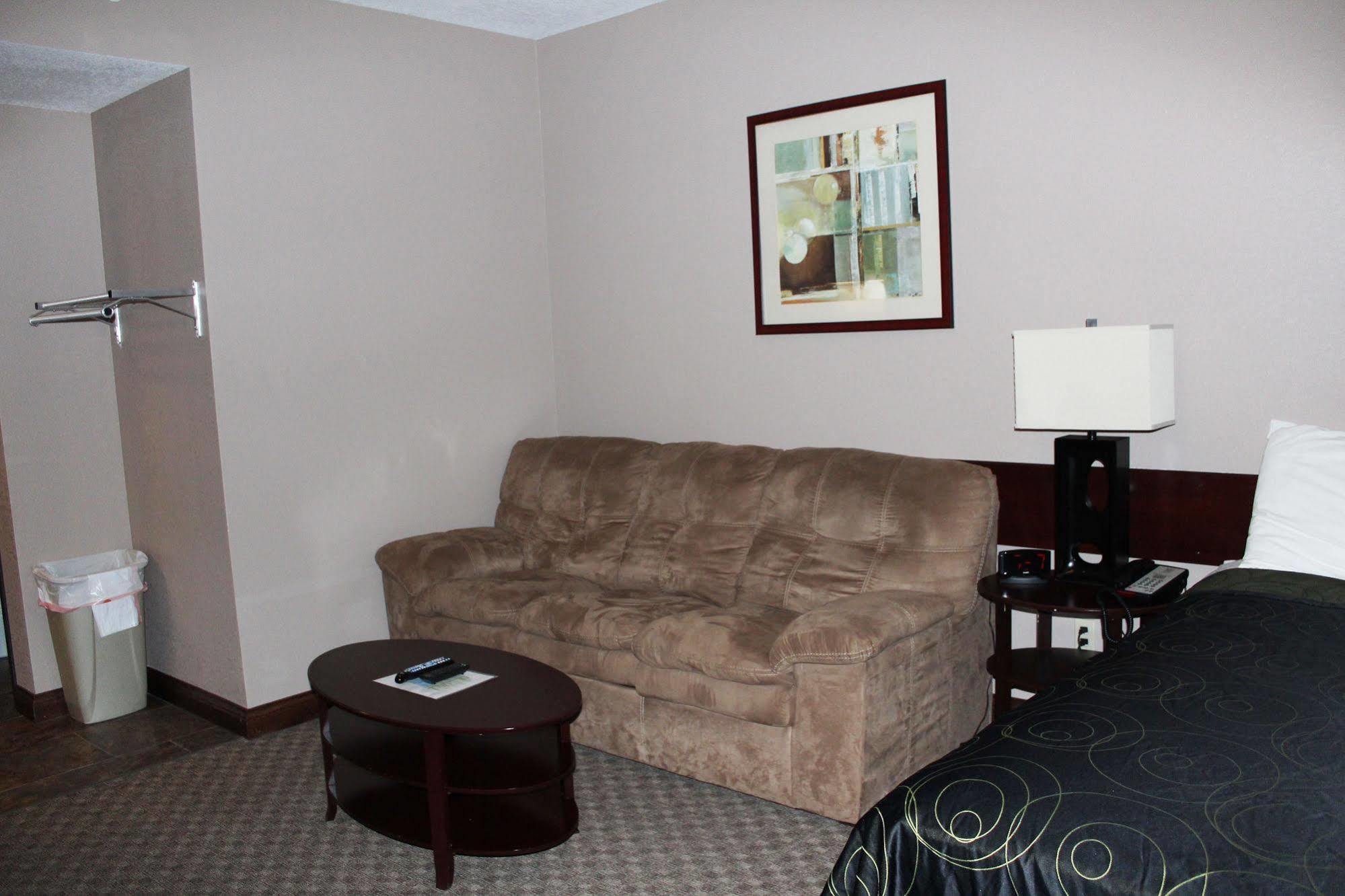Bell'S Extended Stay And Suites Saint Robert Luaran gambar