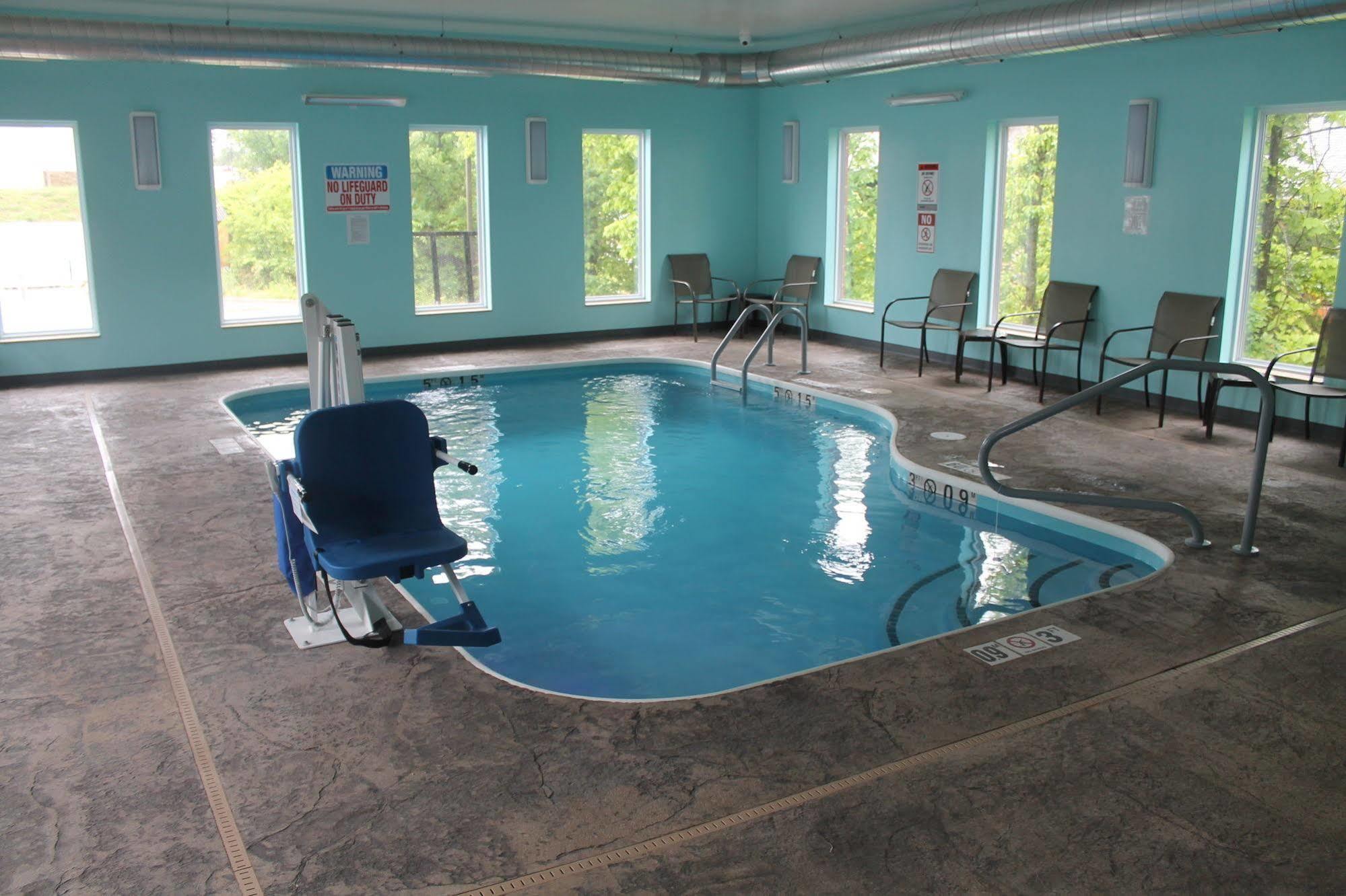 Bell'S Extended Stay And Suites Saint Robert Luaran gambar